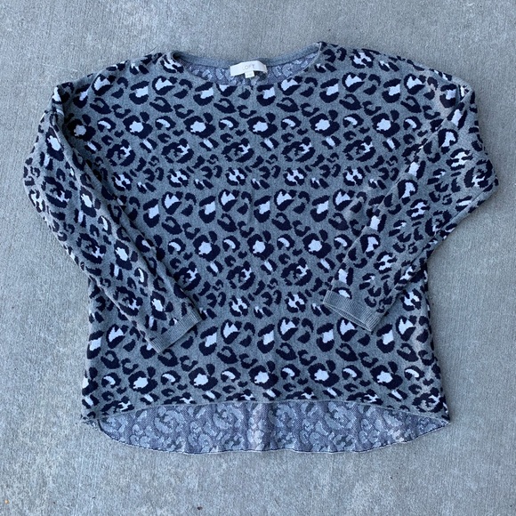 LOFT Sweaters - Loft medium gray leopard print sweater